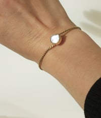 Image 2 of Pearl Wire Bracelet