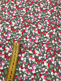 Image 3 of Tela 100% Algodón - Estampado floral -  Rojo , Blanco , Rosa - 10€/m