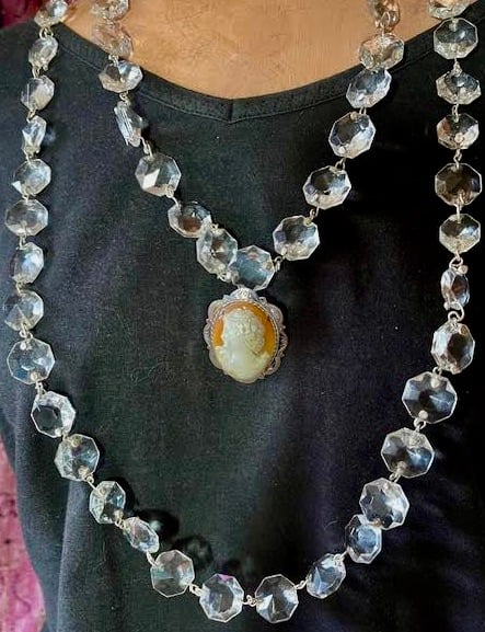 Image of Vintage Chandelier Crystal Neckpiece with Antique Cameo