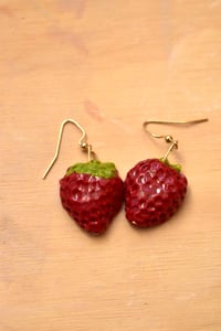 Strawberry Danglies