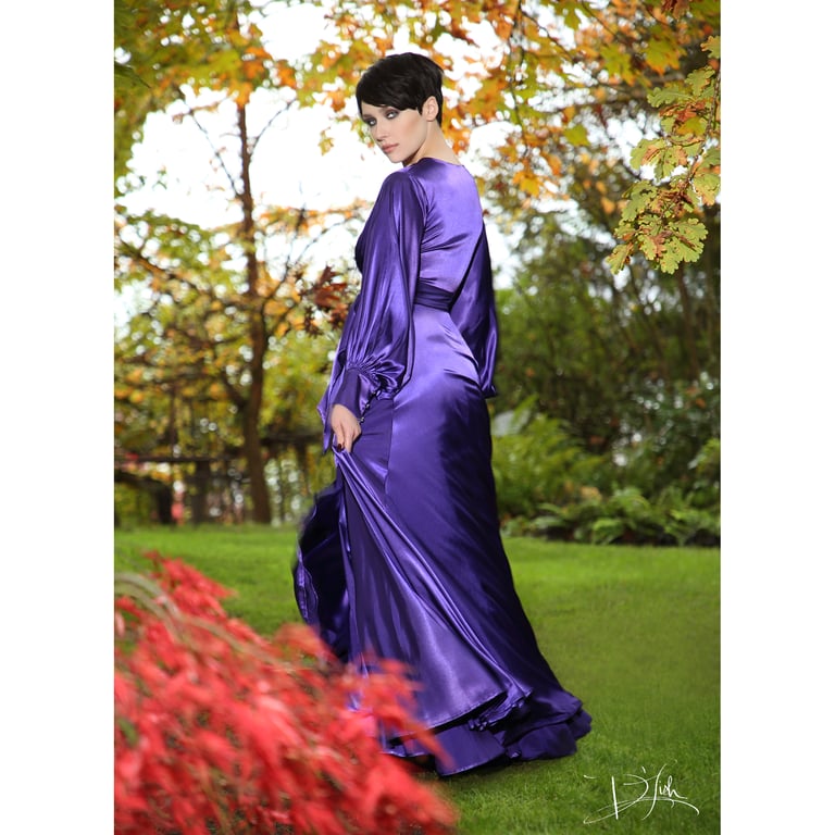 Regal Purple "Beverly" Dressing Gown Image 2