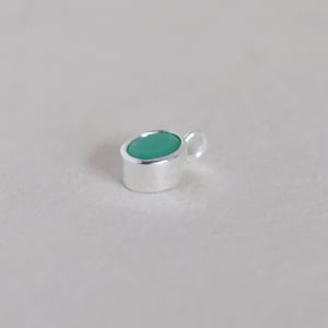 Image of Chrysoprase oval cut silver necklace