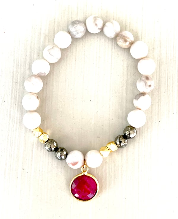 Image of Agate Gemstone Charm Bracelet