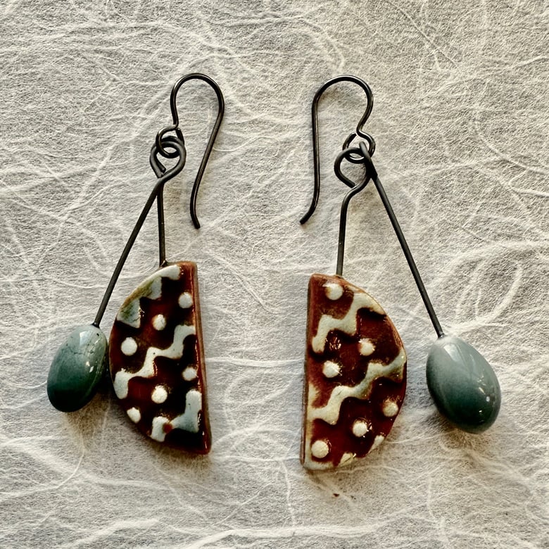 Image of Brown and Green Zigzag Earrings