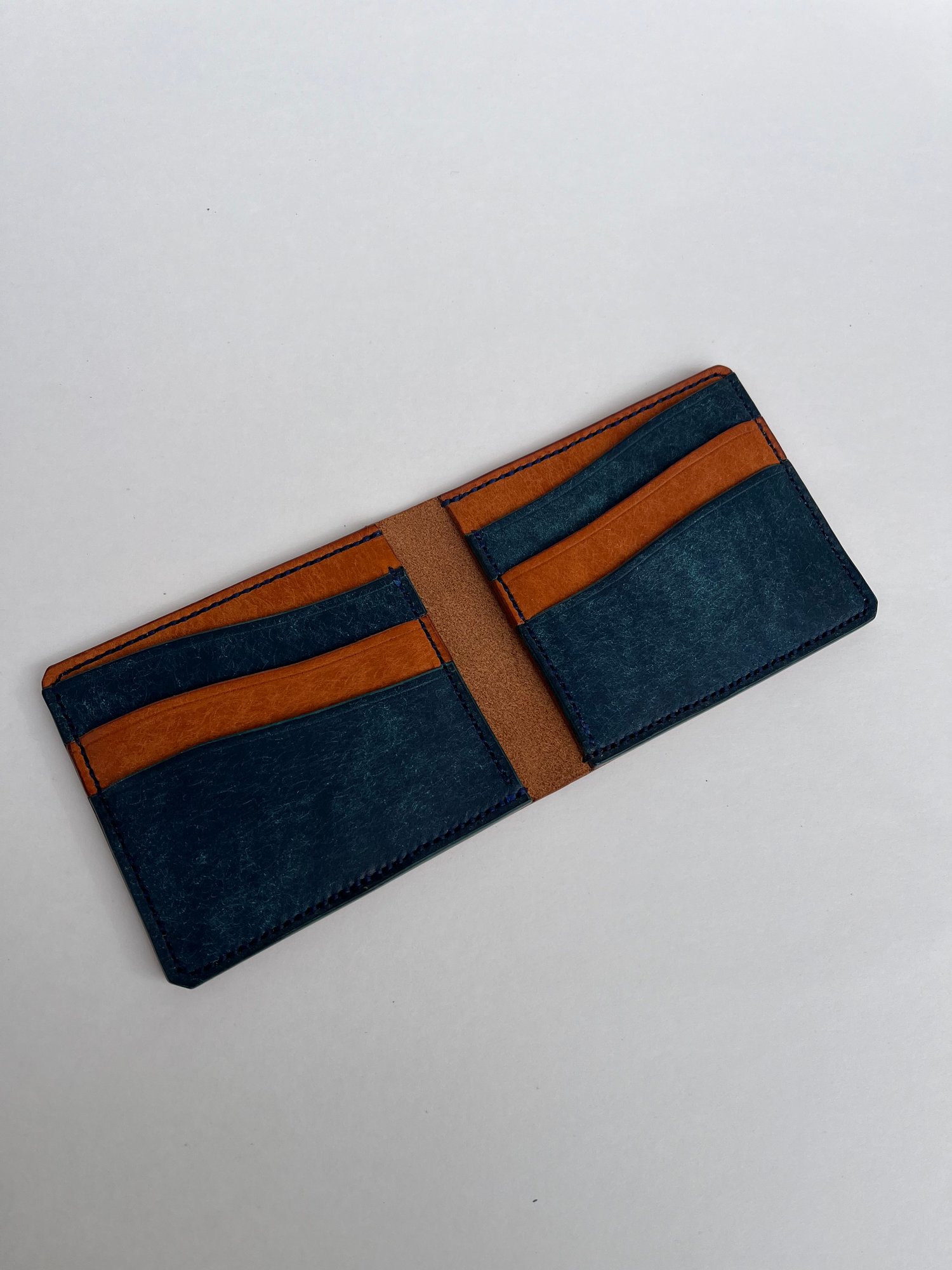 Image of Two-Tone Olmo/Sapphire Pueblo 8-Pocket Slim Bifold