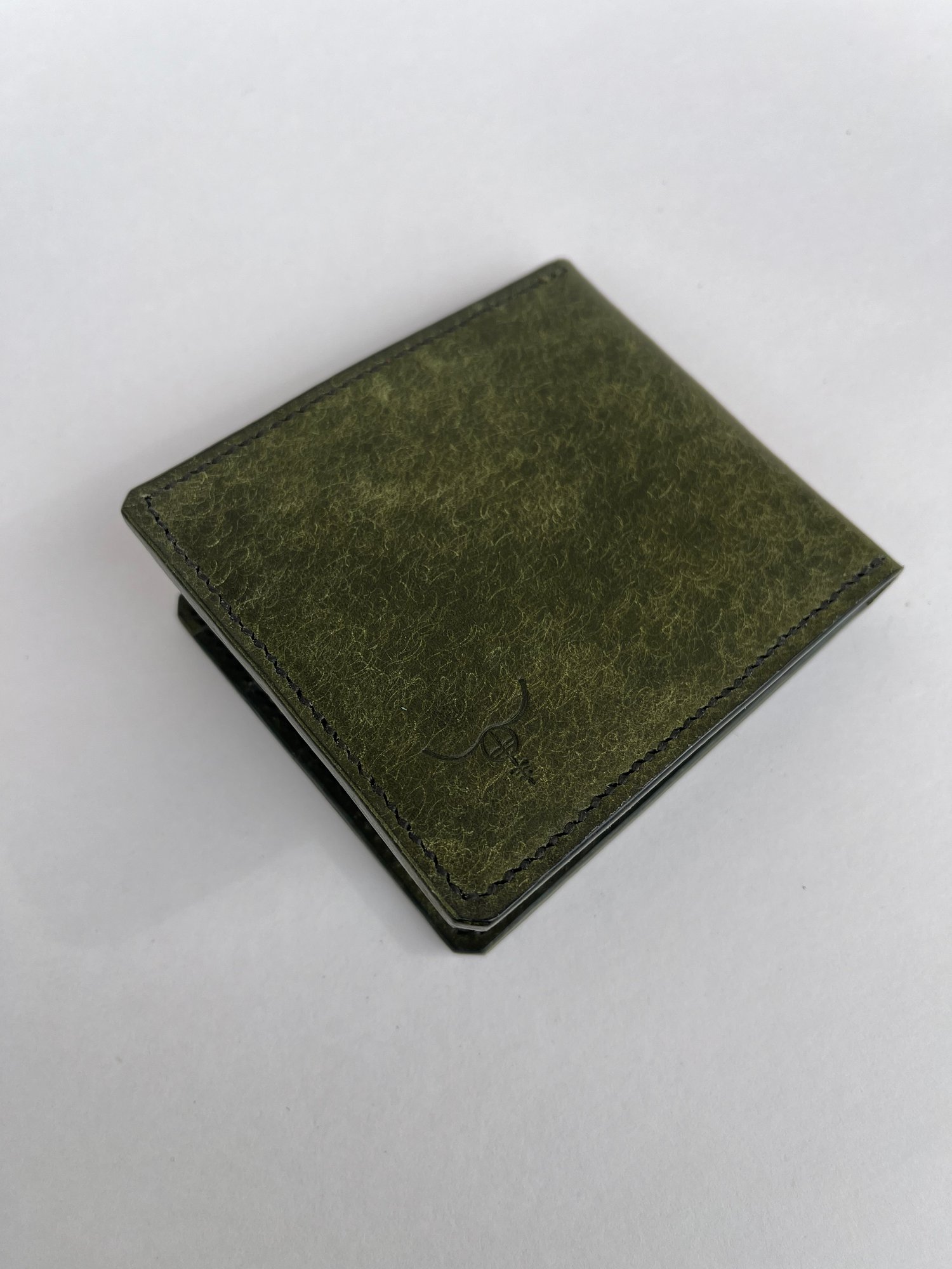 Image of Olive Pueblo 8-Pocket Slim Bifold 