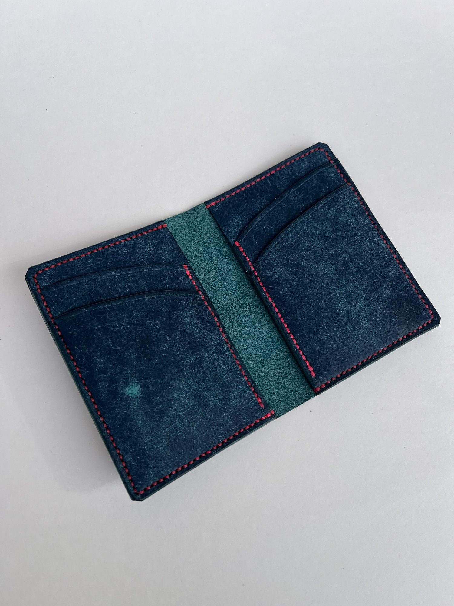 Image of Sapphire Pueblo Vertical Cardholder (pink)