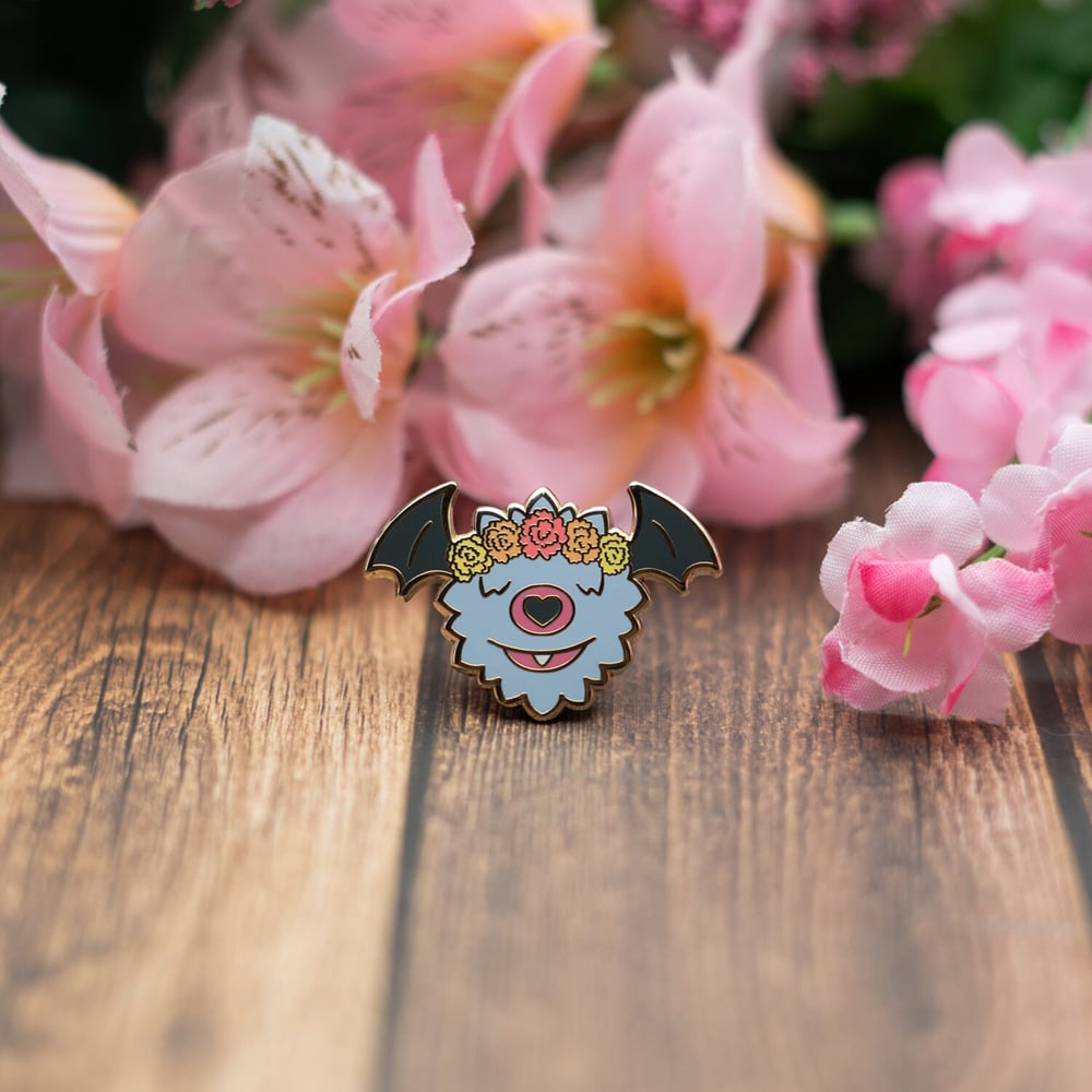 Flower Crown Love Bat
