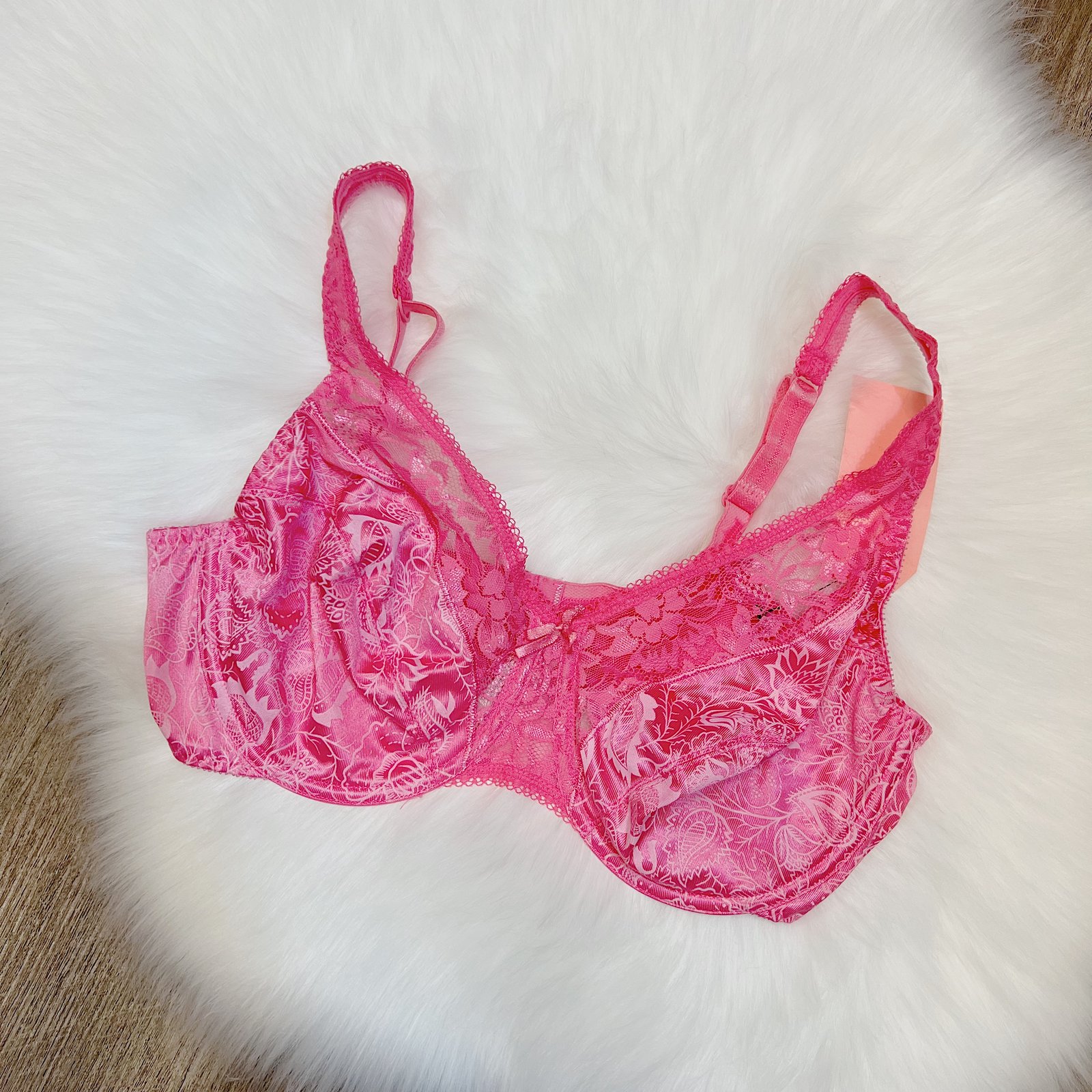 Size 36D/34DD - Playtex Barbie Pink Floral Damask Pattern
