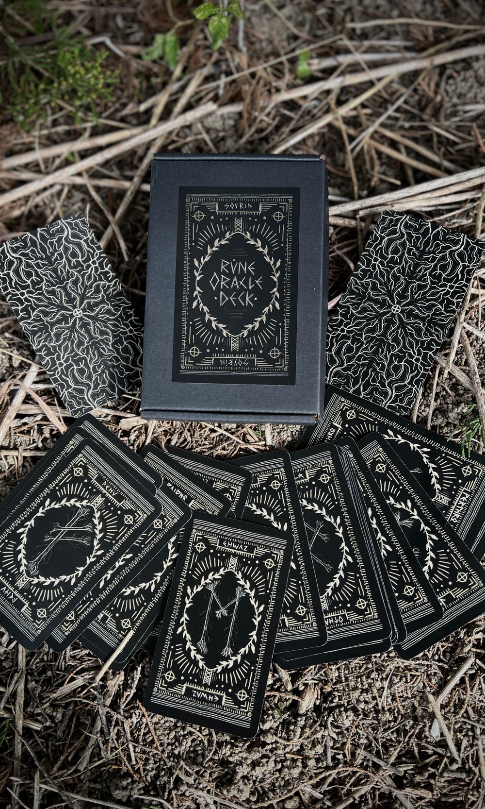 Image of  RUNE ORACLE DECK