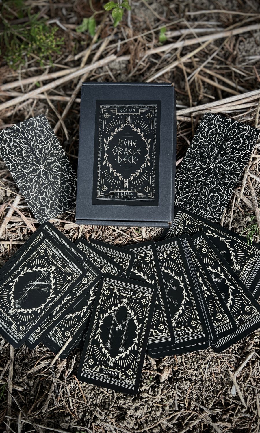 Image of  RUNE ORACLE DECK