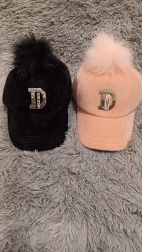 Popm pom hats