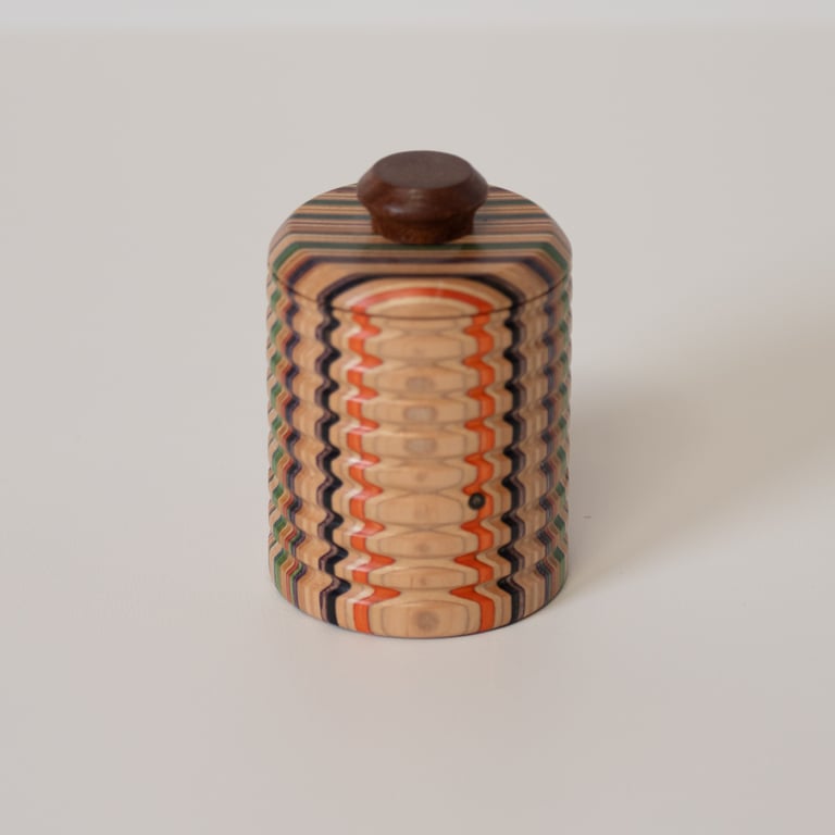 Gladys Cannister Image 3