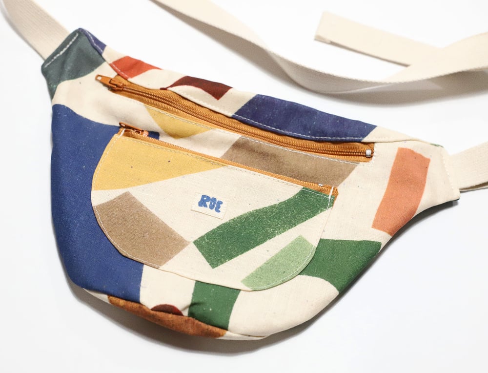 Image of LINEN CUT OUTS WAIST BAG