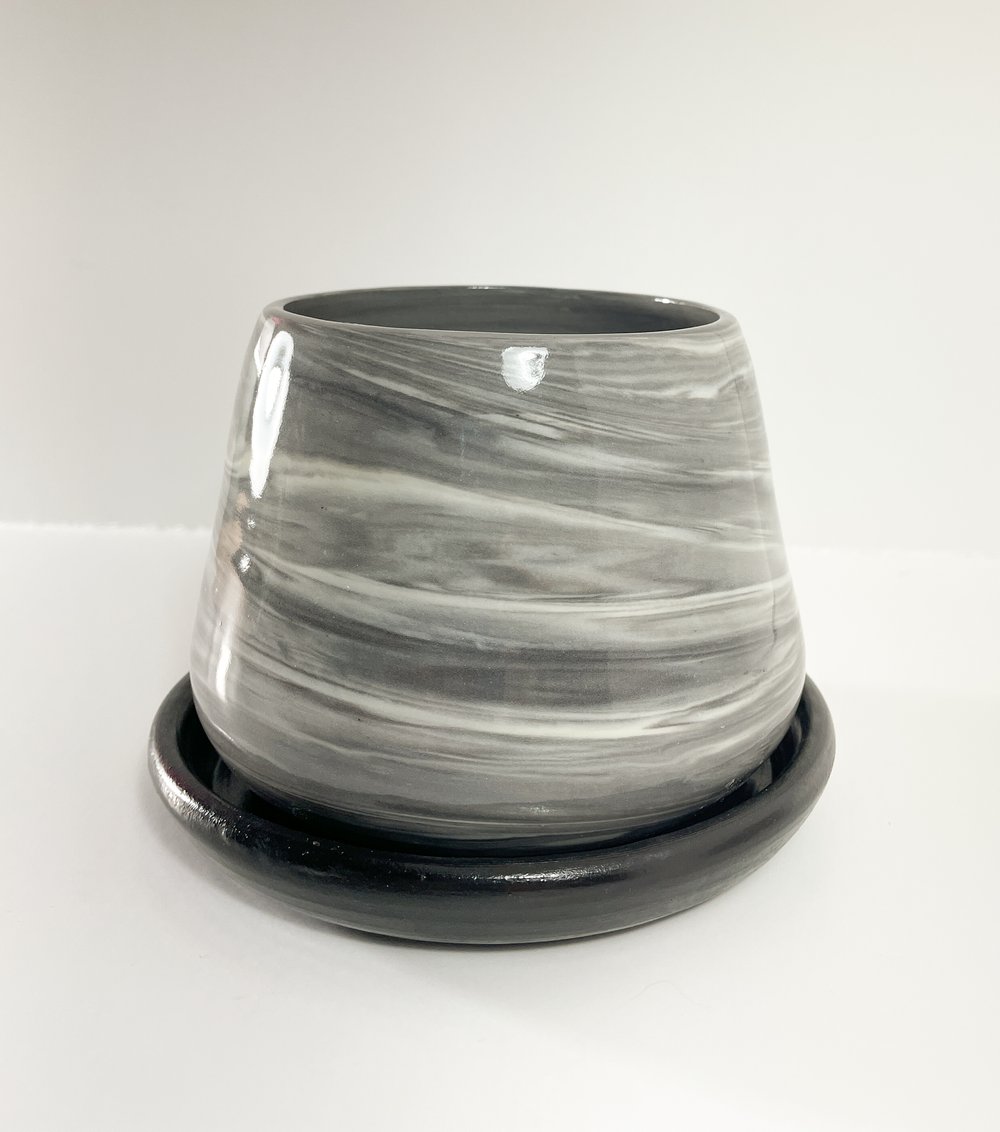 Image of Medium/Small Grey and White Marble Planter w/Tray