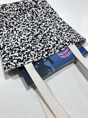 Image of TOTE - Static