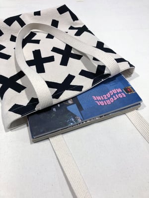 Image of TOTE - XXX