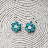 Turquoise Daisies