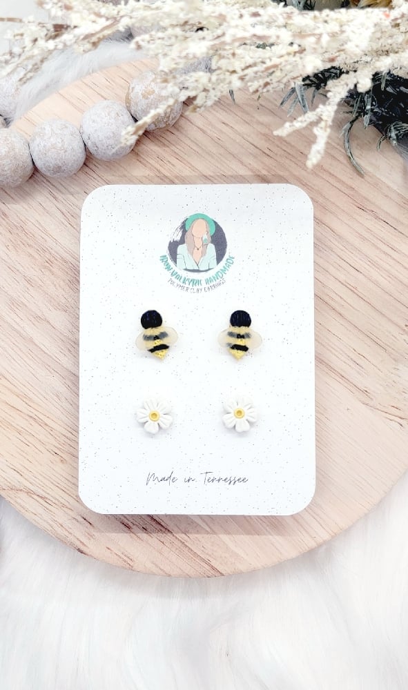 Image of Bee & Flower Stud Pack