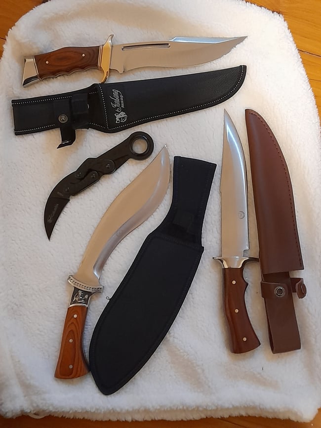 SET  4 knives - Kukri Hunting Knife  2 Bowie Knives and Folding Karambit