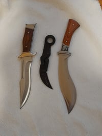 Image 4 of SET  3 knives - Kukri Huntinh Knife   Bowie Knife and Folding Karambit