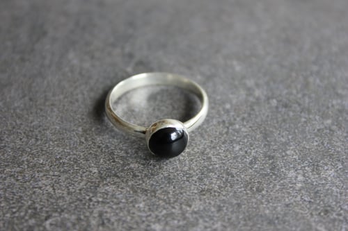 Image of Medium Black Onyx Ring size 8