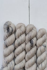 One of a kind (04) - super twist