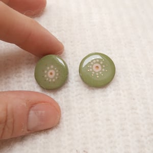 Image of Puces Laly olive