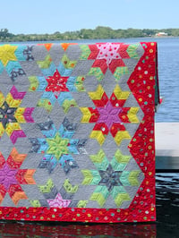 Image 2 of Magic Snowflake Quilt