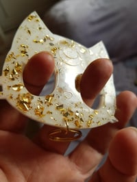 Image 2 of Sailor Moon Self Defense Keychain white n gold 