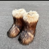 FAUX FUR BOOTS 