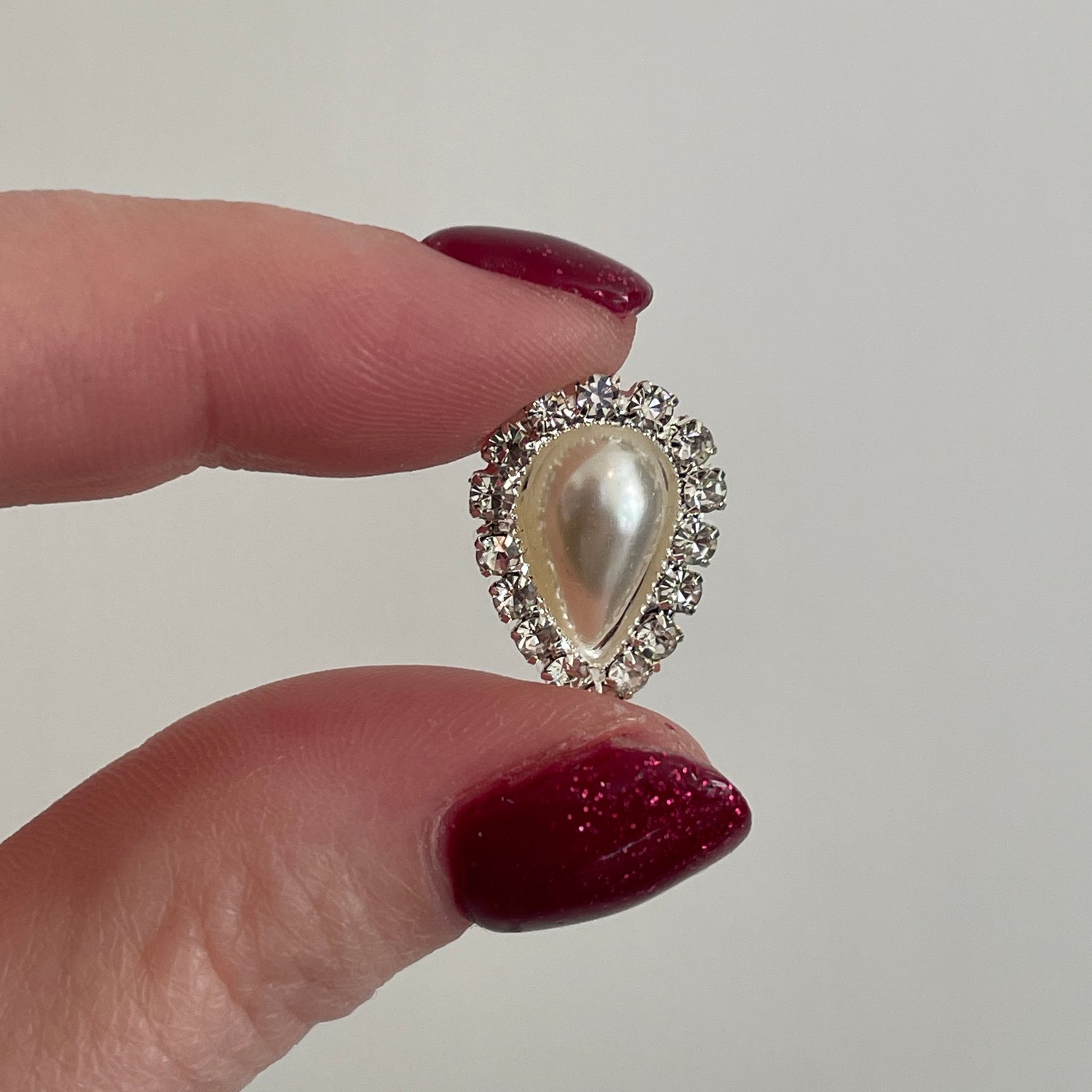 Image of Teardrop Diamond Pearl Plugs (sizes 2g-1/2)