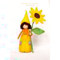Duende con girasol POR ENCARGO