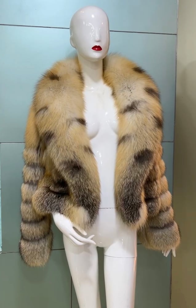 Image of AVERY FOX FUR BOMBER