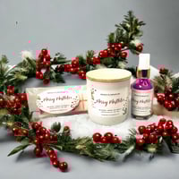 Image 3 of Merry Mistletoe Candle (6 oz.)