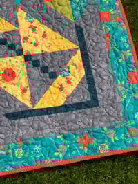 Image 3 of Super Star Quilt