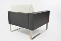 Image 2 of Fauteuils carrés allemands