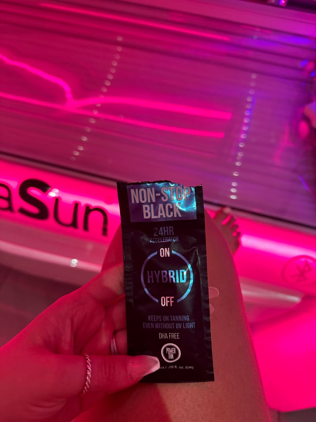 Power Tan Non-Stop Black Hybrid Accelerator sachet 20ml