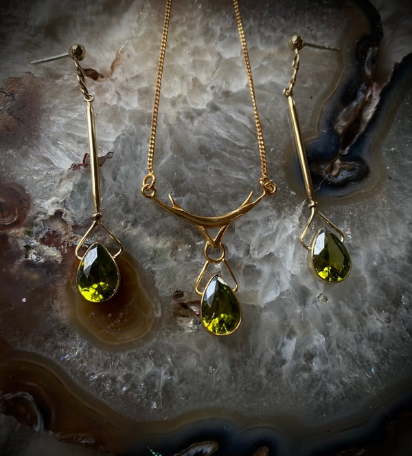 Image of Limited Brass Peridot necklace & earrings