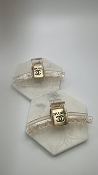 Chanel claw clips