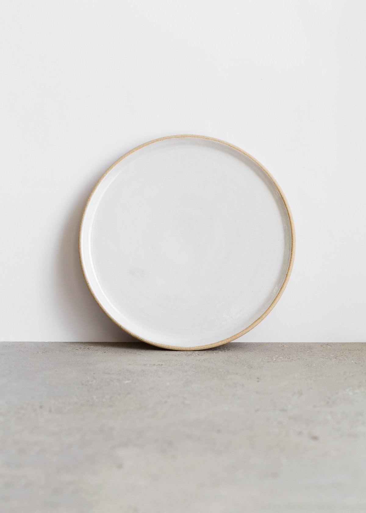 Image of White flat dinner plate