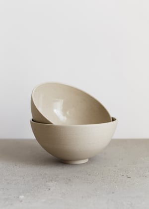 Image of Deep bowl in Sand