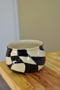 Image 5 of Wiggle Checker Cup - A27 8oz