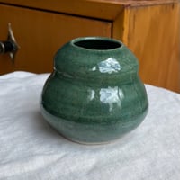 Image 2 of Green speckled vase (medium)