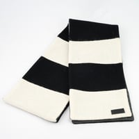  Black and White Gourock scarf