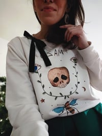 Image 2 of Felpa Memento Mori 🐝✨ 