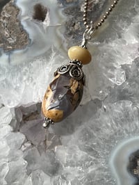 Image 1 of Chalcedony and Agate Bali Necklace 1