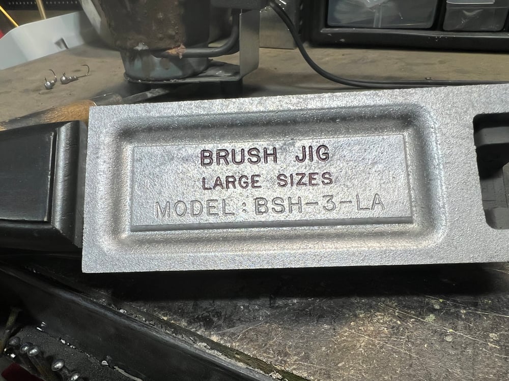 Brush Jigs Large Jig - Image 2