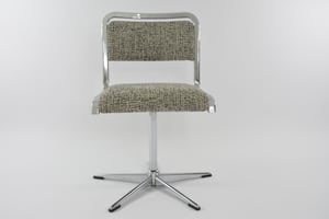 Image of Trois chaises chromées coco