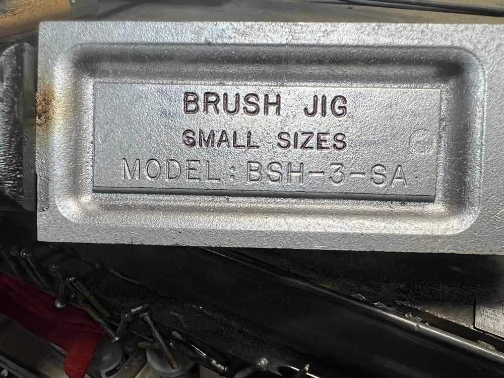 Brush Jigs Small Jigs - Image 2